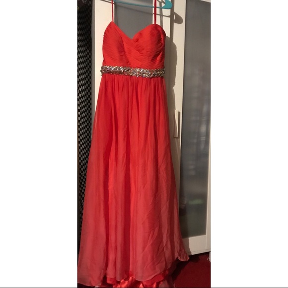 Prom dress - Picture 2 of 2